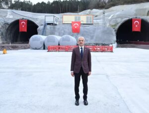 35 dakikalık yol 5 dakikaya iniyor! Bakan Uraloğlu bitiş tarihini açıkladı