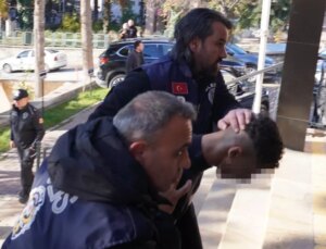 Ailevi sorunlarını anlattığı arkadaşı beklediği tepkiyi vermeyince öldürdü