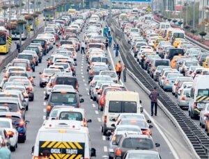Benzine 2 lira 2 kuruş zam geliyor