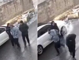 Elektrik teli üstüne düştü! Kıvılcımların arasında kaldılar