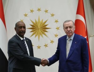 Erdoğan, Sudan lideri Burhan ile görüştü: İş birliği ve insani yardım ön planda