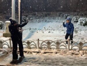 Görüntü İstanbul’dan! Bir anda beyaza büründü