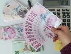 Görüşmeler devam ederken iş dünyasından kritik asgari ücret mesajı