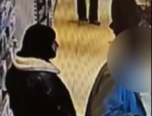 İstanbul’da alışveriş merkezlerinde cep telefonunu çalan hırsız yakalandı: 39 suç kaydı var