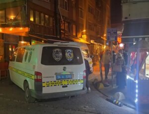 Kadıköy’de dehşet: 2 kişi ölü bulundu, bir not bırakmışlar