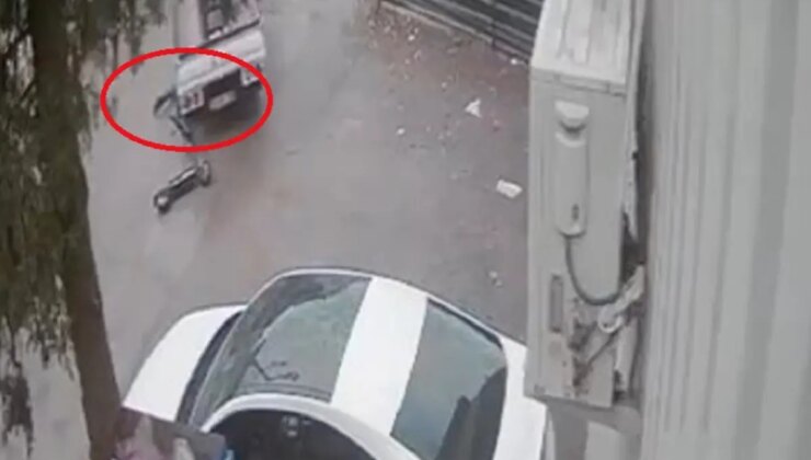 Kamyonetin altında kalan skuter sürücüsü öldü