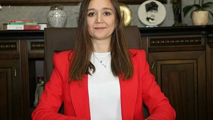 Kanser tedavisi gören Şehzadeler Belediye Başkanı Gülşah Durbay, hayatını kaybetti