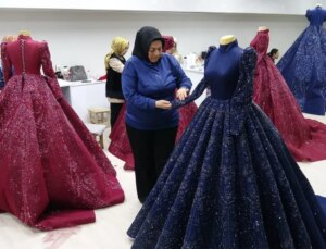 Kiraladığı gelinlik hayatını değiştirdi