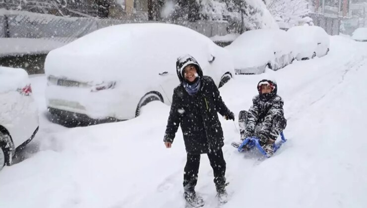 Okullar şimdiden tatil edildi! İşte kar nedeniyle eğitime ara verilen iller