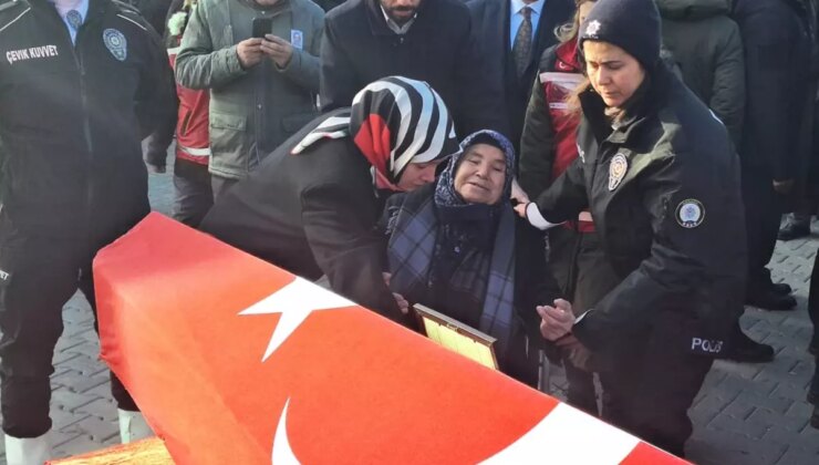 Şehit polis Yasin Koçyiğit’e yürek burkan veda, "kuzum" diyerek uğurladı