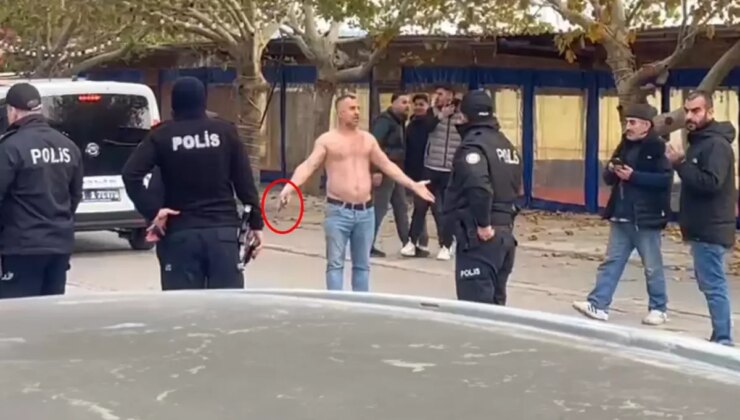 Yıkıma gelen polise direnip bıçakla kendisine zarar verdi