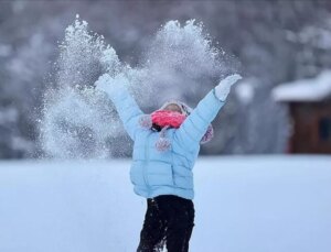 Açıklamalar peş peşe geldi! Birçok kentte yarın okullar tatil edildi