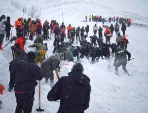 Artvin’de çığın altında kalan çobanlardan birinin daha cansız bedenine ulaşıldı